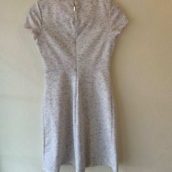 LIKE NEW! Ivanka Trump Dress Black and White Size 2 - Picture 3 of 8